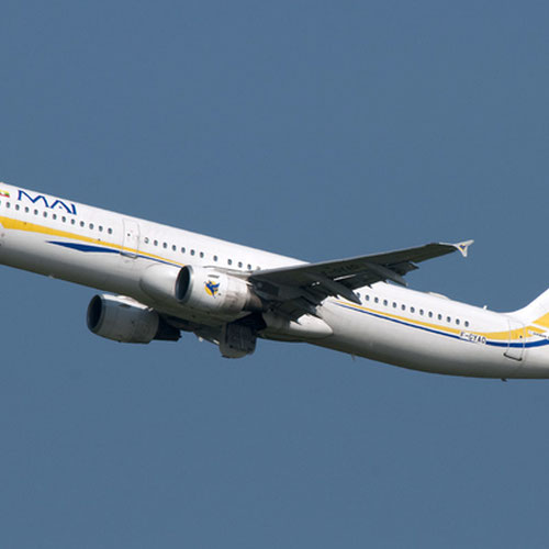 Myanmar Airways International pesawat 2