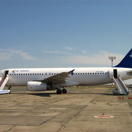 Air Astana pesawat 4