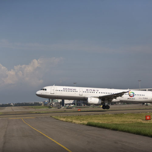 Air Macau pesawat 5