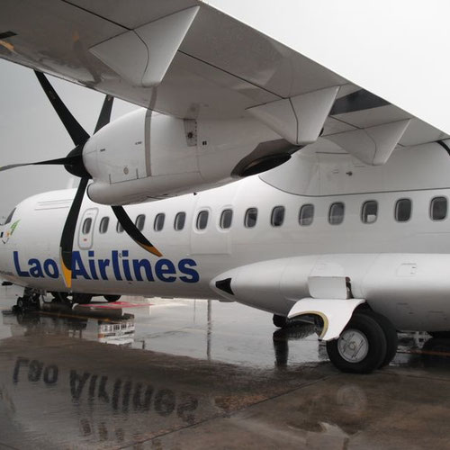 Lao Airlines pesawat 8
