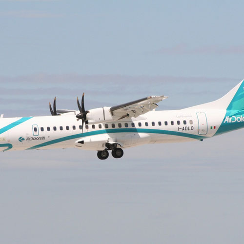 Air Dolomiti avión 2