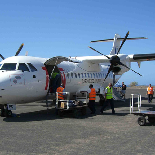 TACV Cabo Verde Airlines avión 4
