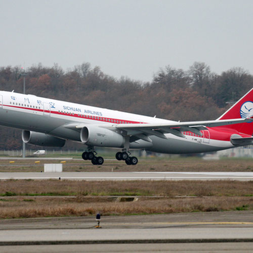 Sichuan Airlines aircraft 2