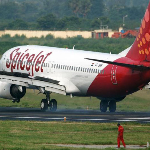 SpiceJet aircraft 4
