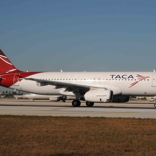 Avianca El Salvador avión 2