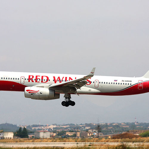 Red Wings Airlines avión 2
