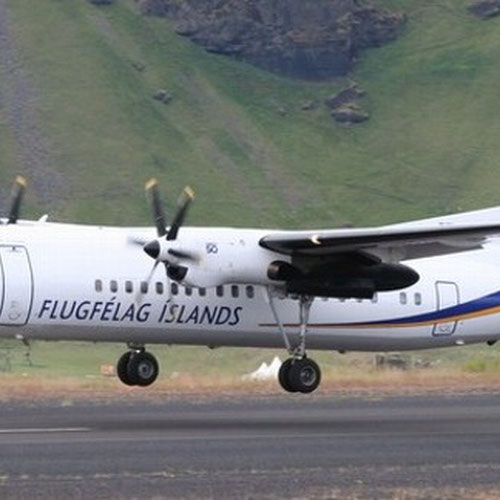 Air Iceland aircraft 2