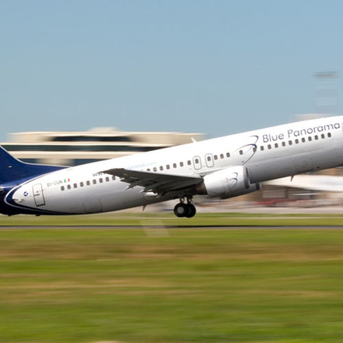 Blue Panorama Airlines aeronave 2