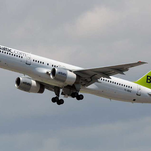AirBaltic avión 1
