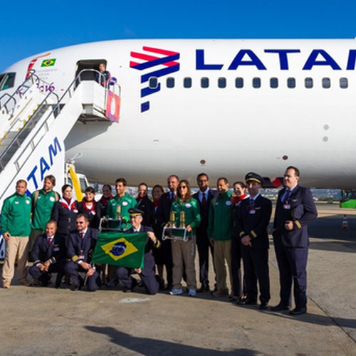 LATAM Airlines Brasil aeronave 10