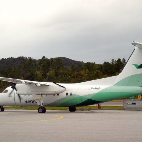 Wideroe aircraft 2
