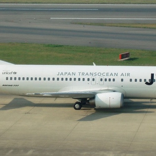 Japan Transocean Air pesawat 1