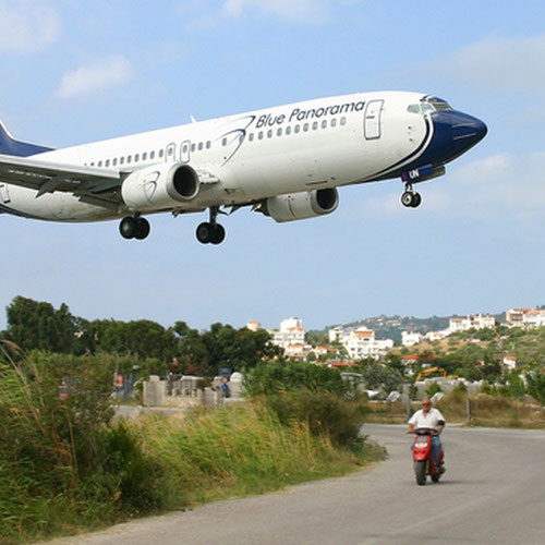 Blue Panorama Airlines aeronave 4