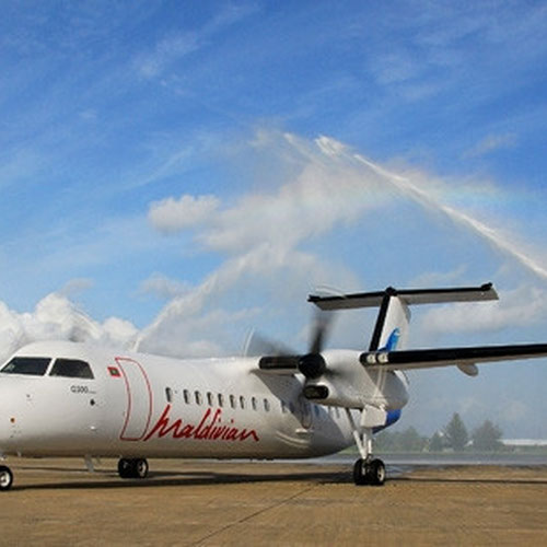 Maldivian avión 4